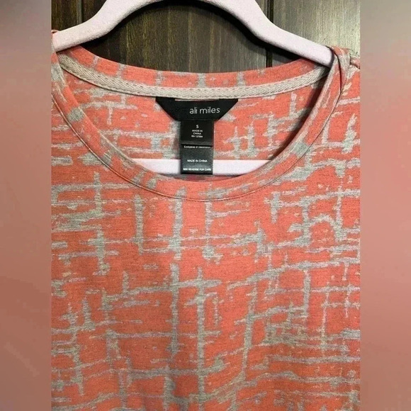 Ali Miles Tunic. Size: Small - Picture 11 of 12